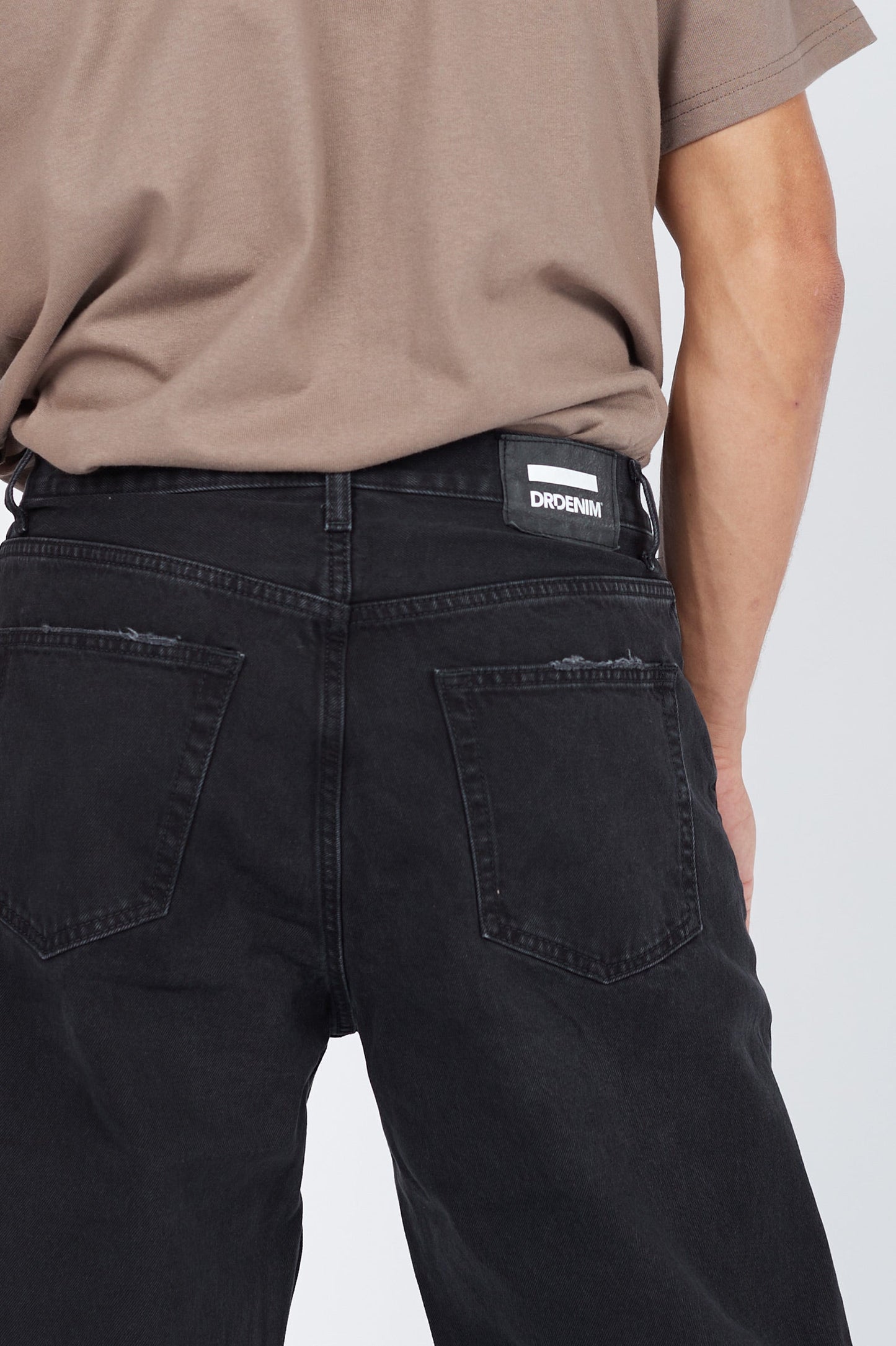 Omar Relaxed Jeans - Worn Black