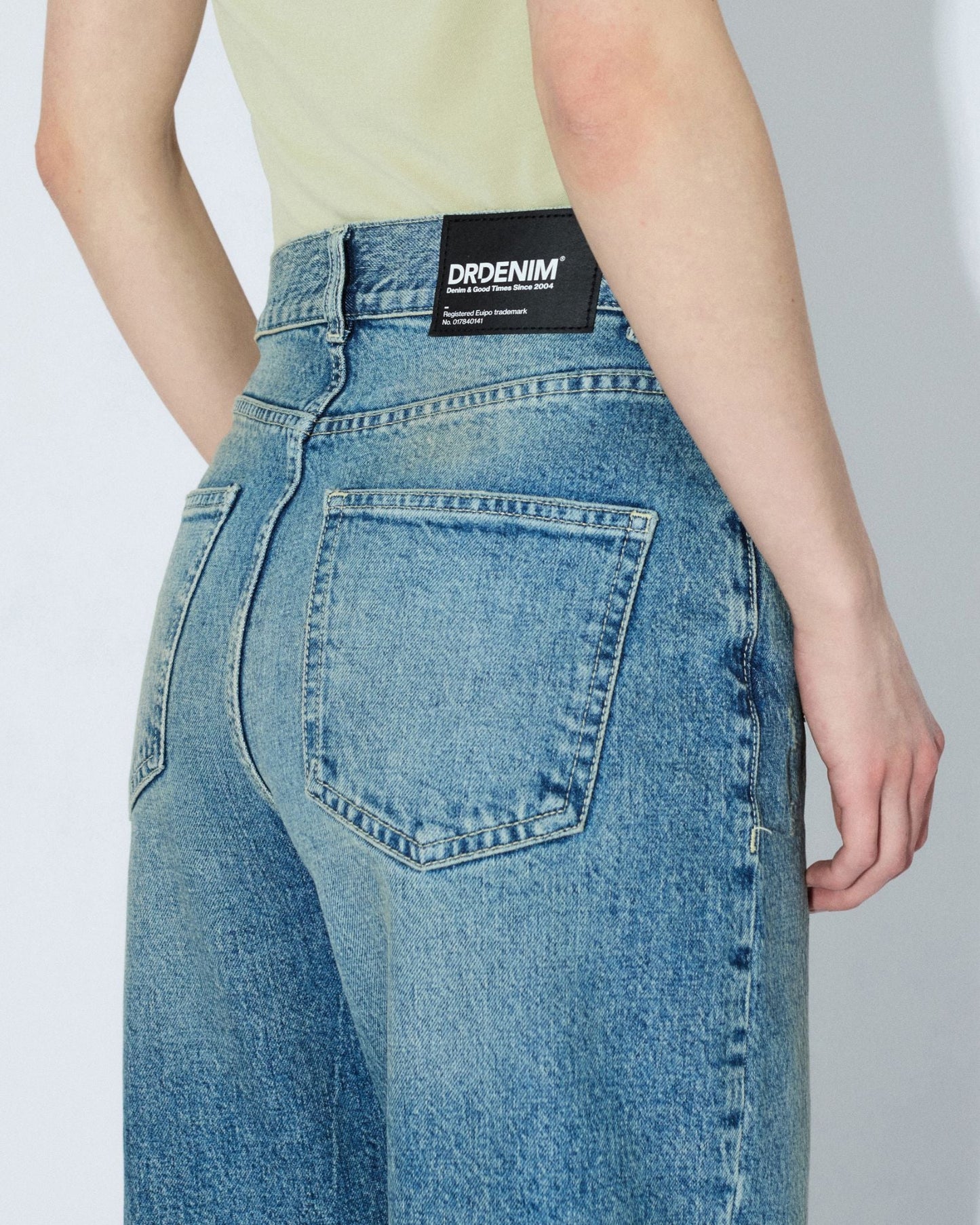 Echo High Straight Jeans - Bay Sky Dirty