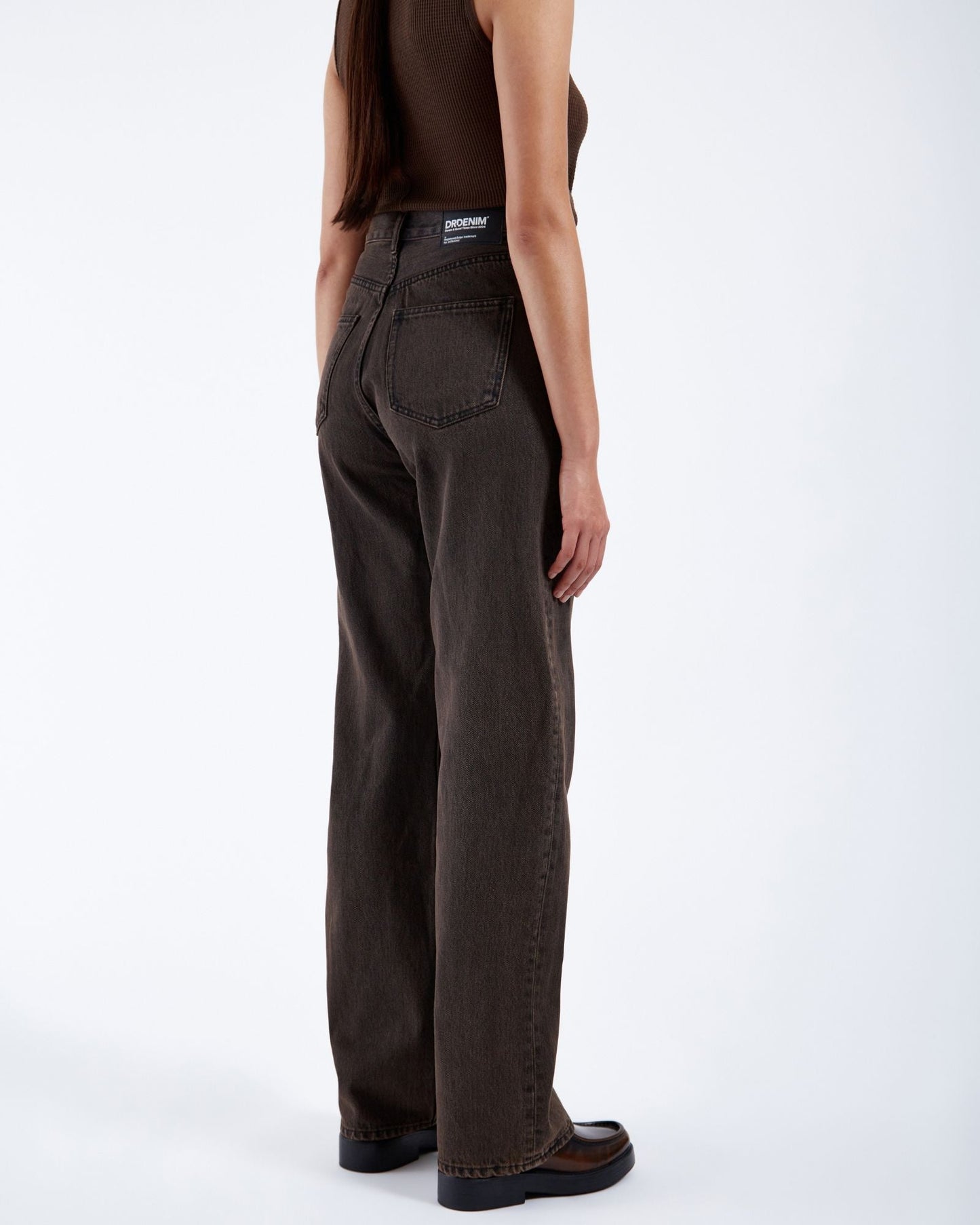 Echo High Straight Jeans PETITE - Tar Jet Brown