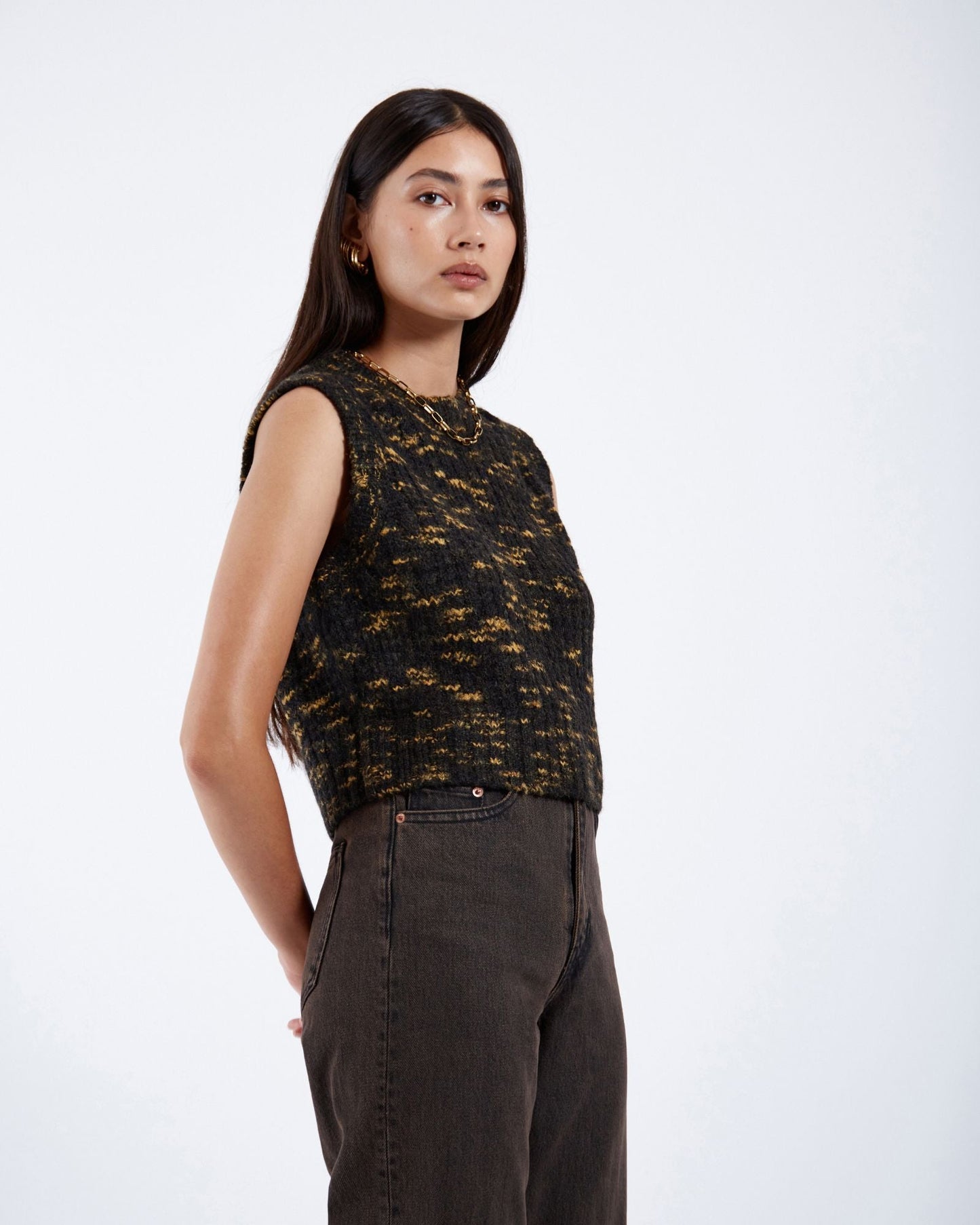 Mina Vest - Space Black