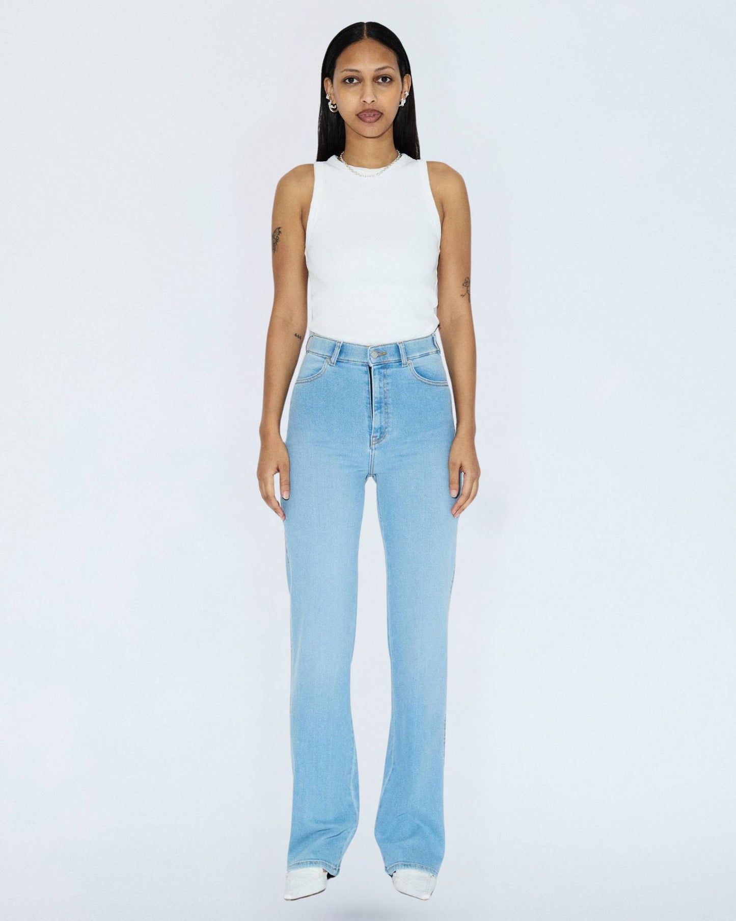 Moxy High Straight Jeans - Cape Pale Shade