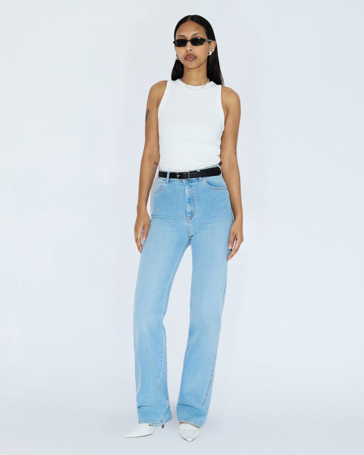 Moxy High Straight Jeans - Cape Pale Shade