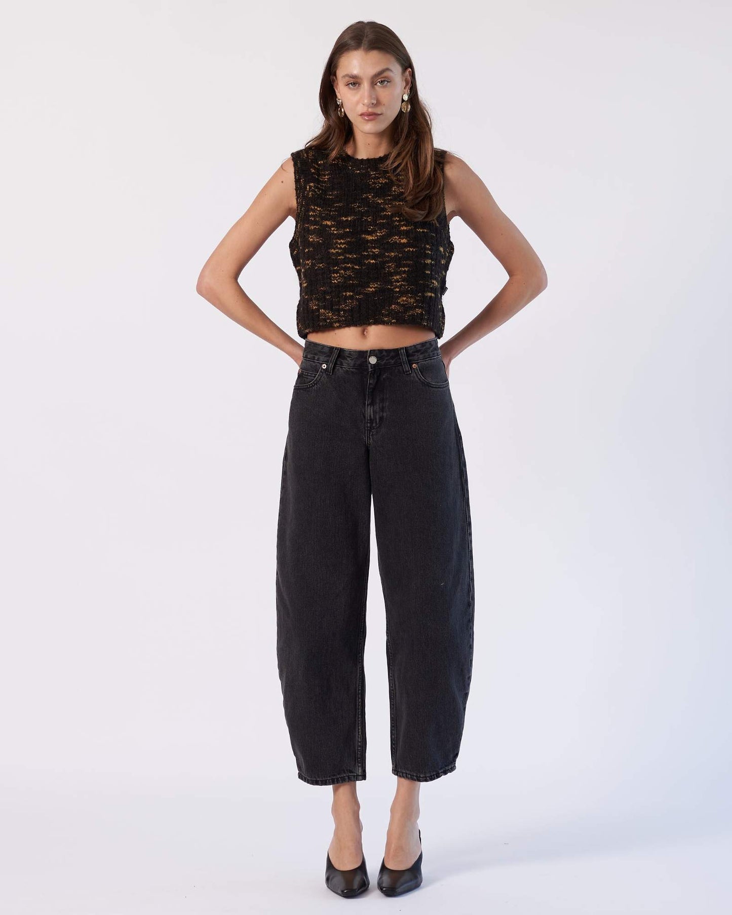 Nanci Barrel Jeans PETITE - Aged Black