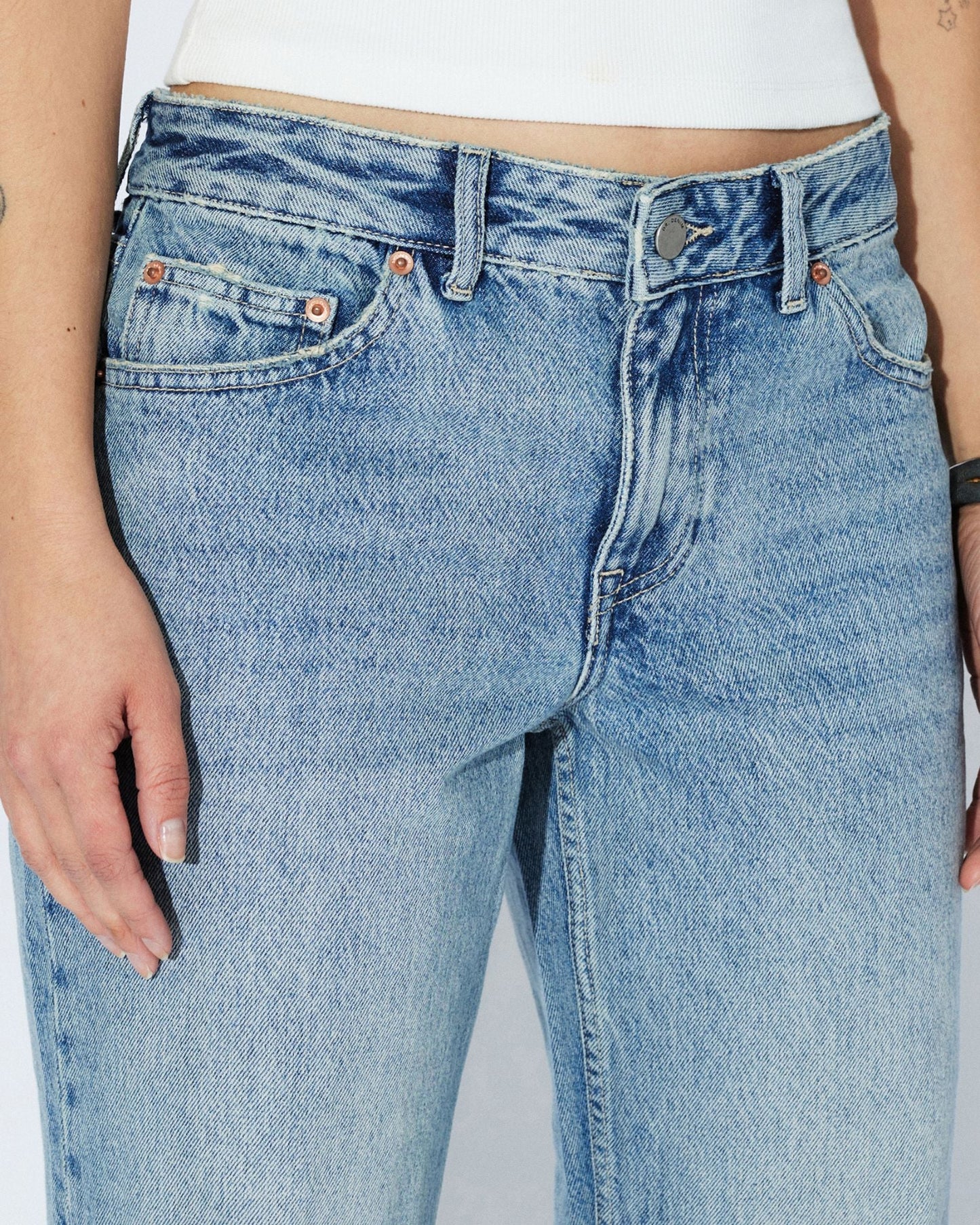 Nika Mid Straight Jeans - Drift Light Used