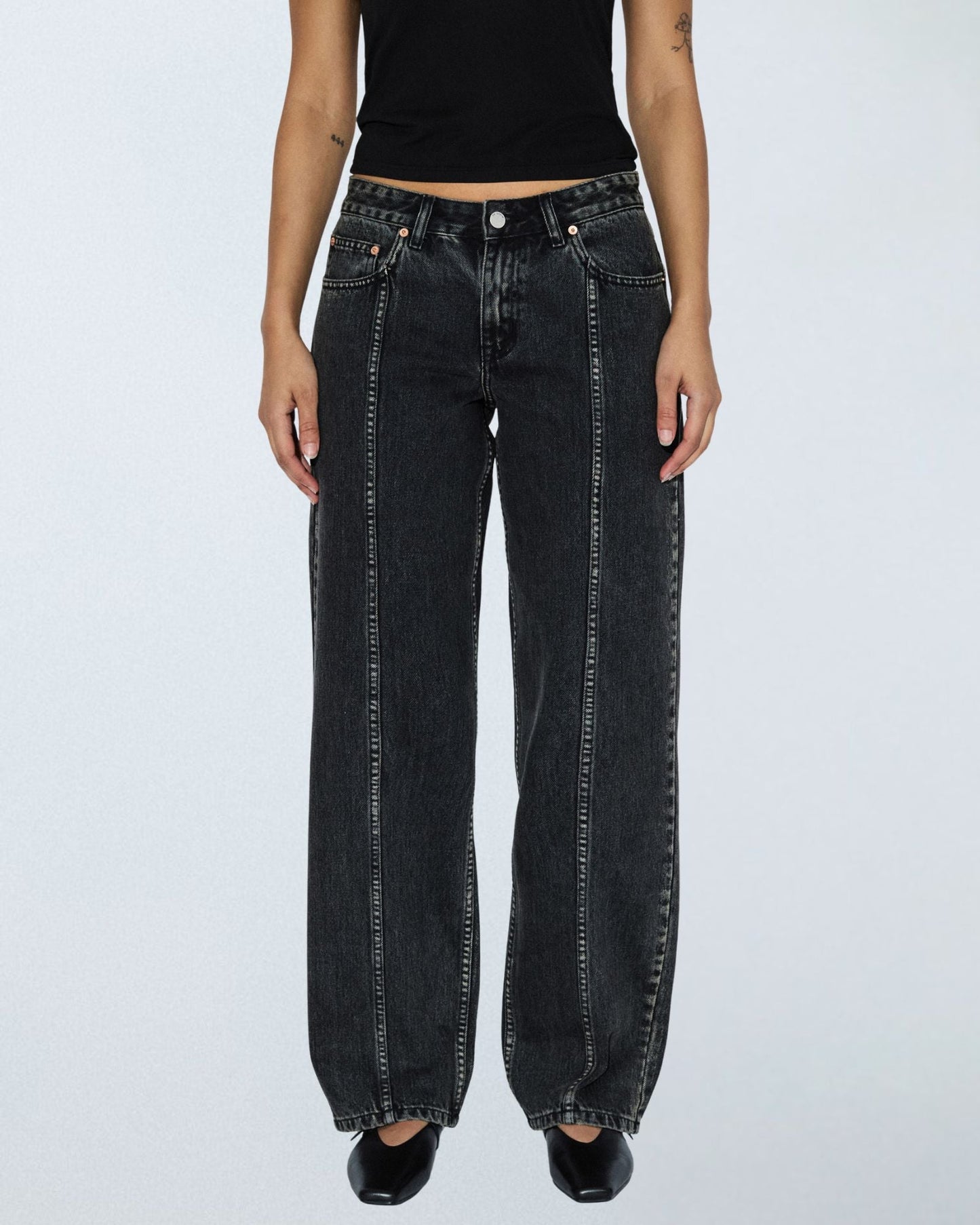 Nika Worker Mid Straight Jeans - Aged Black