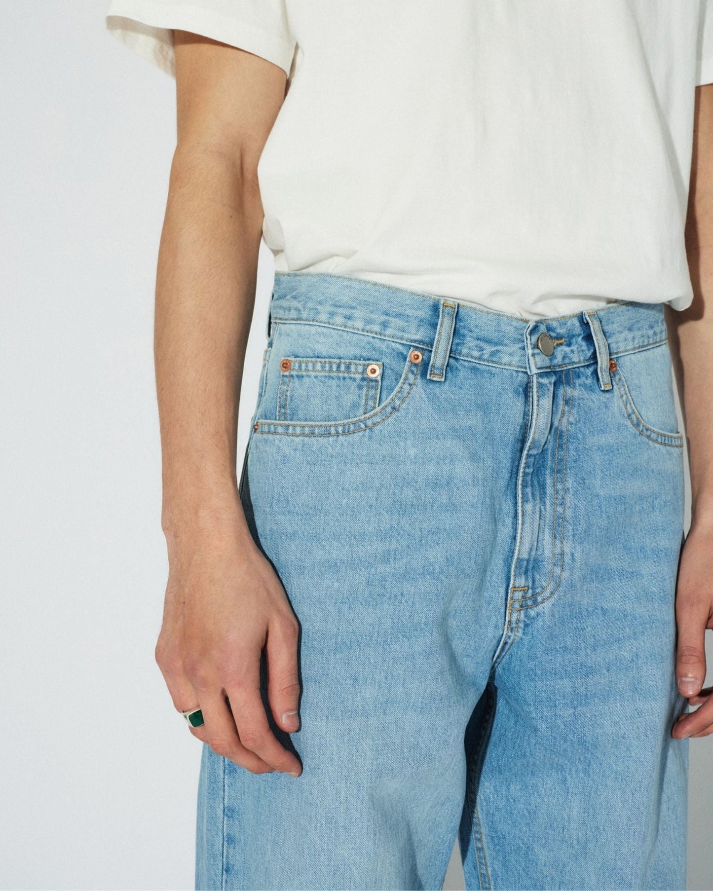 Omar Relaxed Jeans - Haze Light Used