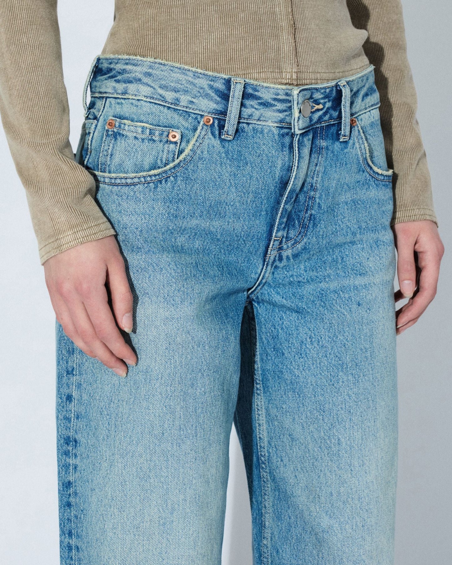 Rhue Low Wide Jeans TALL - Drift Sky Used