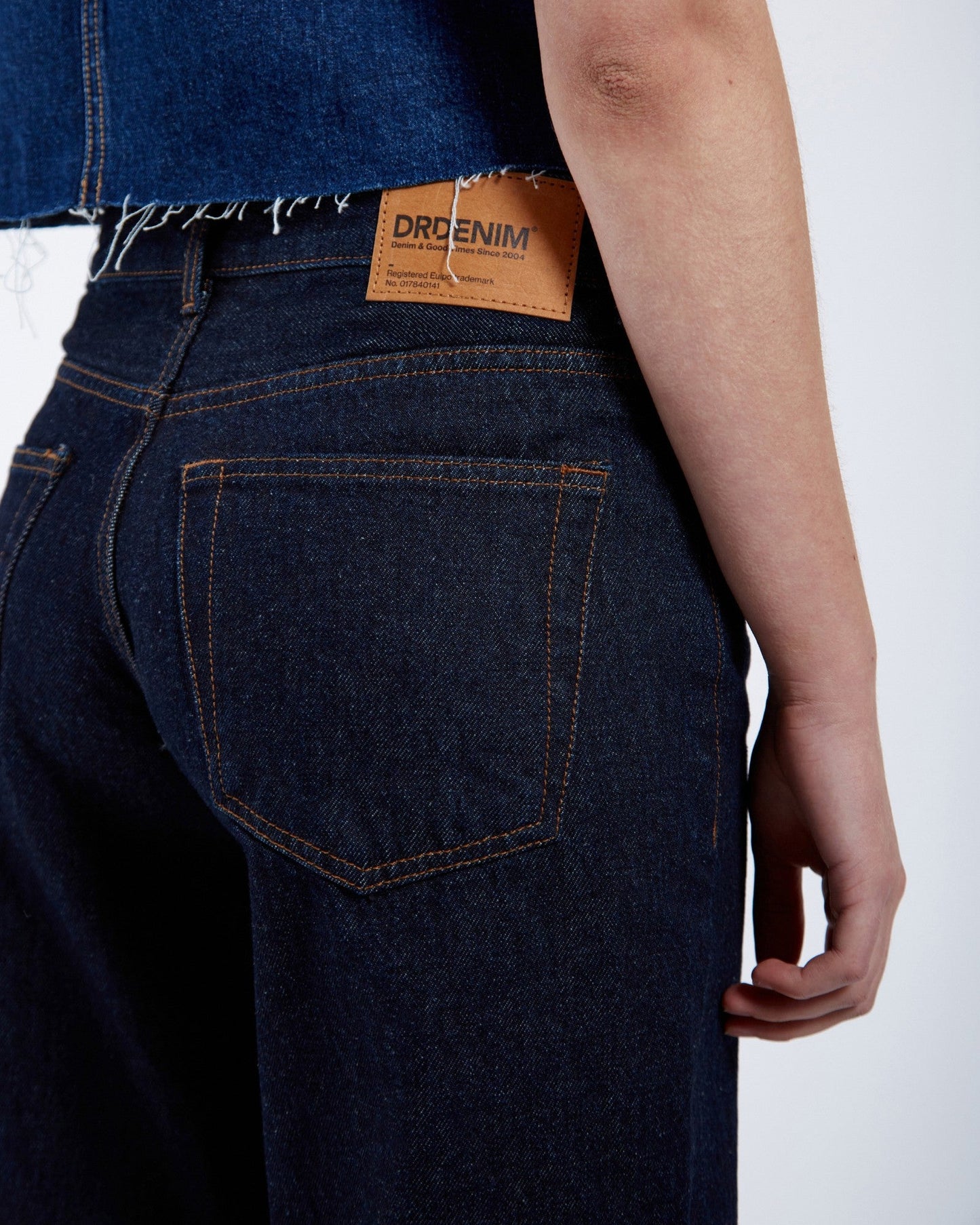 Rhue Low Wide Jeans TALL - Stream Rinse
