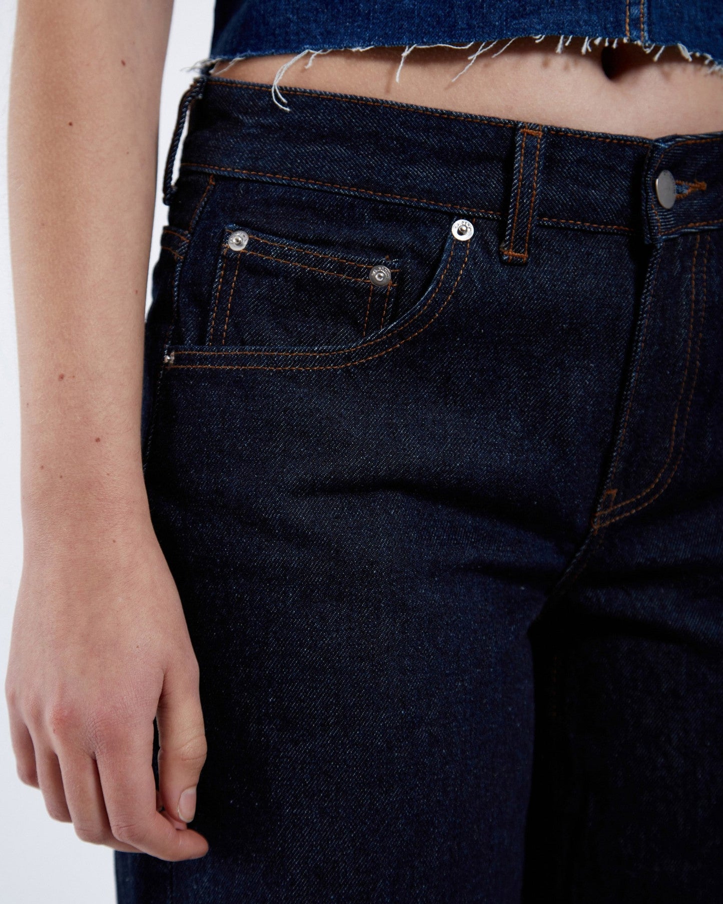 Rhue Low Wide Jeans - Stream Rinse