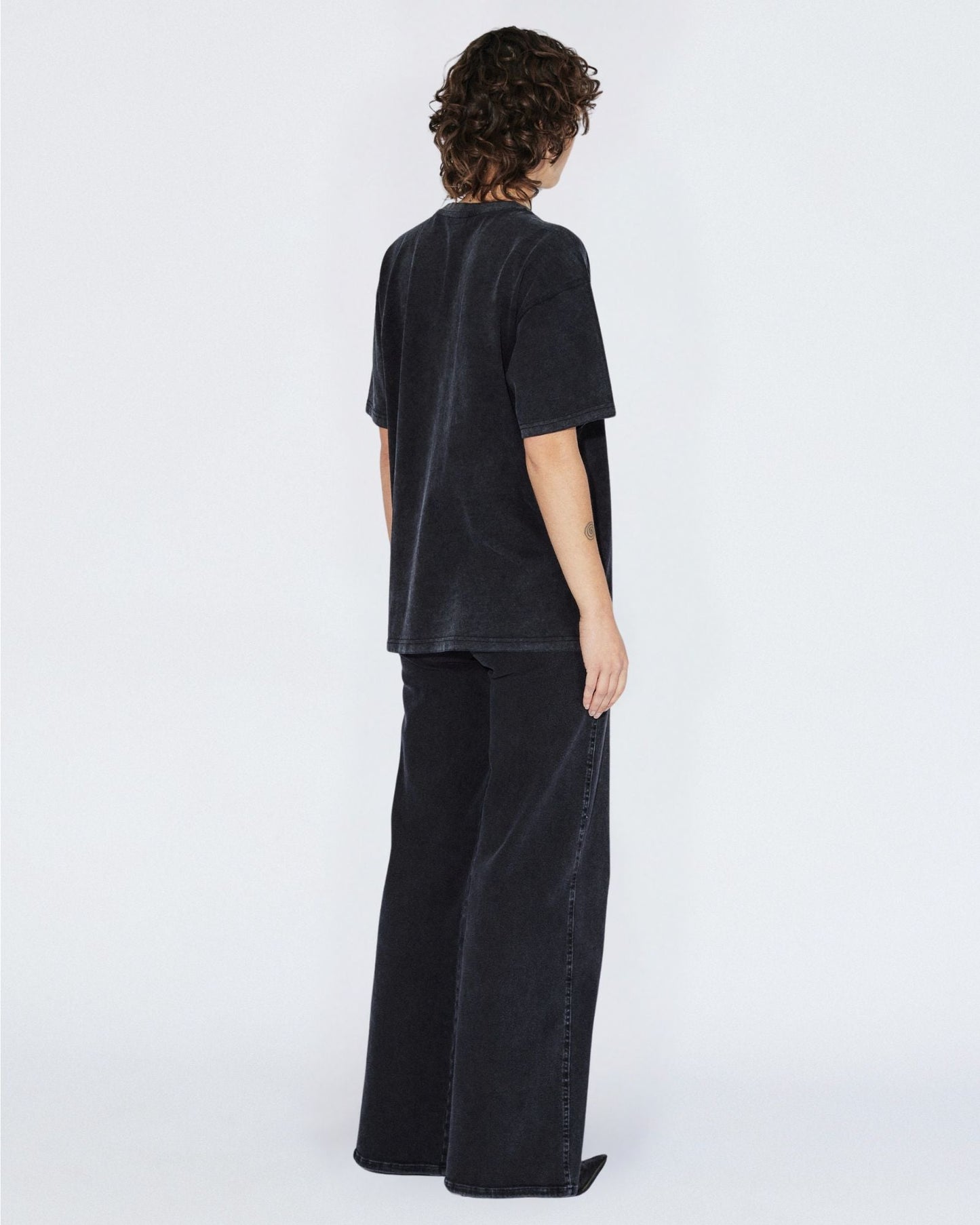 Trooper Tee - Washed Black Utopia