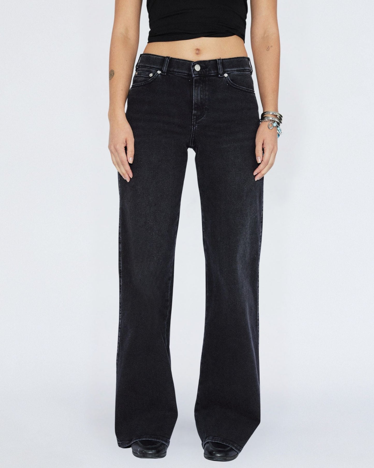 Zila Mid Wide Jeans - Black Mist