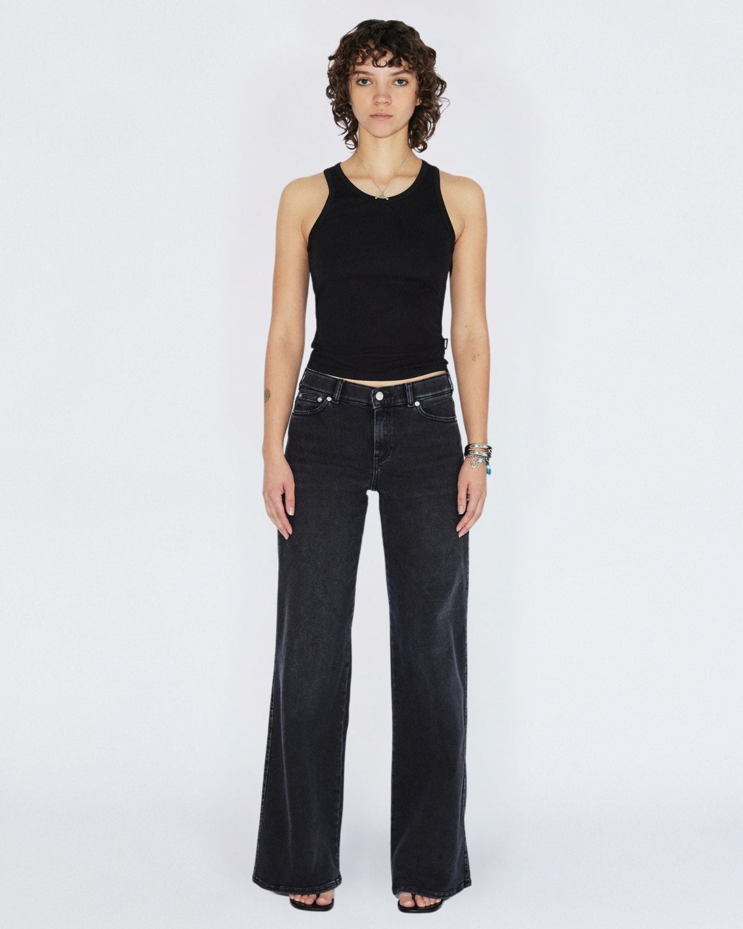 Zila Mid Wide Jeans - Black Mist