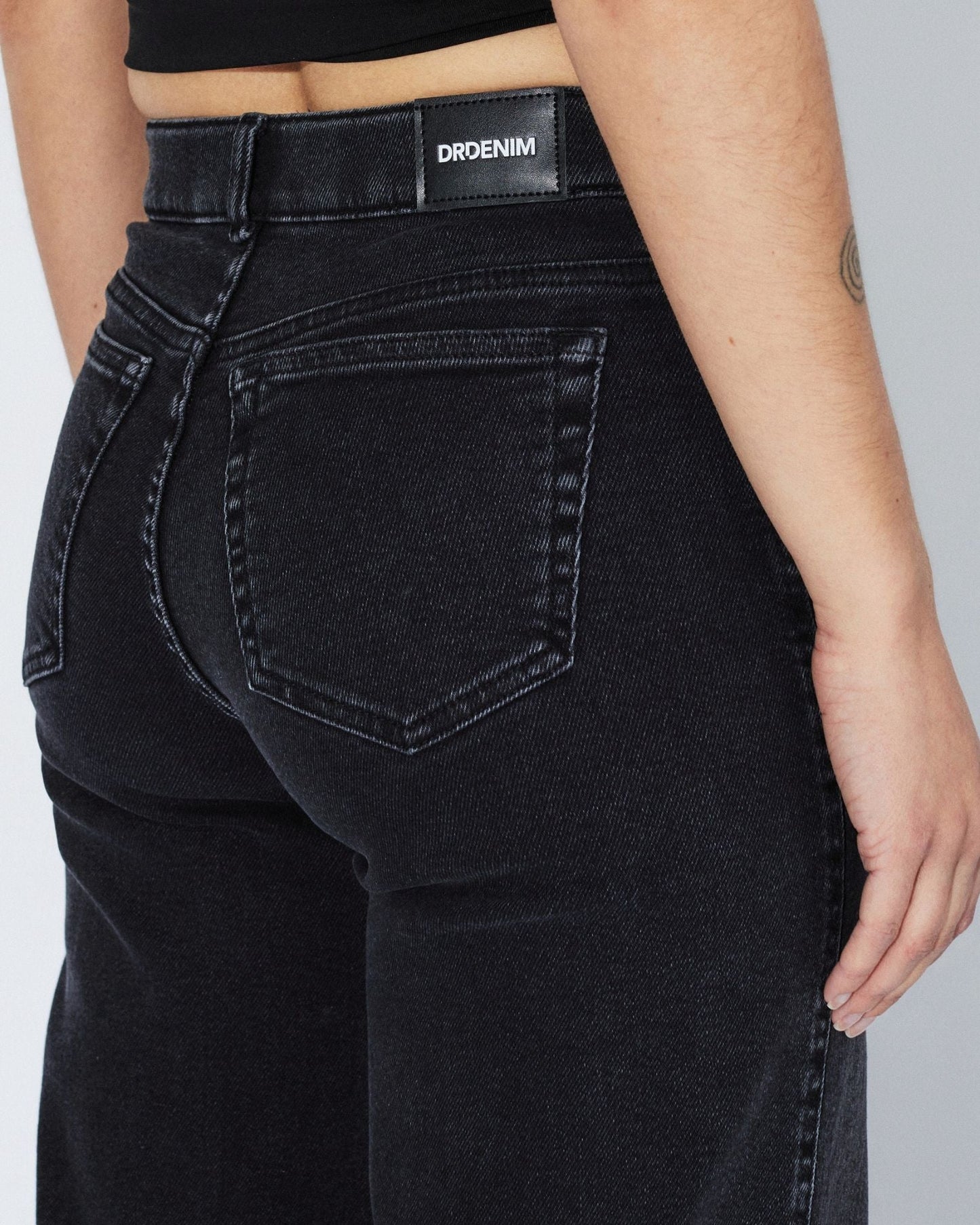 Zila Mid Wide Jeans - Black Mist