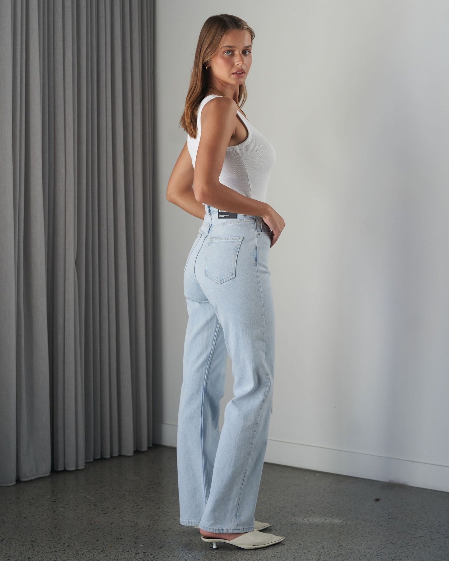 Echo High Straight Jeans - Bay Superlight Used