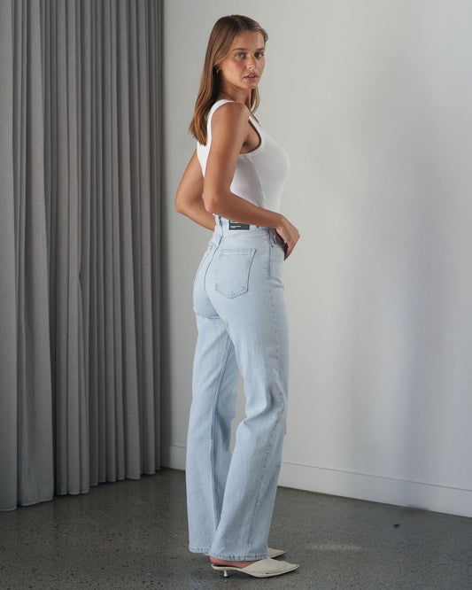 Echo High Straight Jeans - Bay Superlight Used