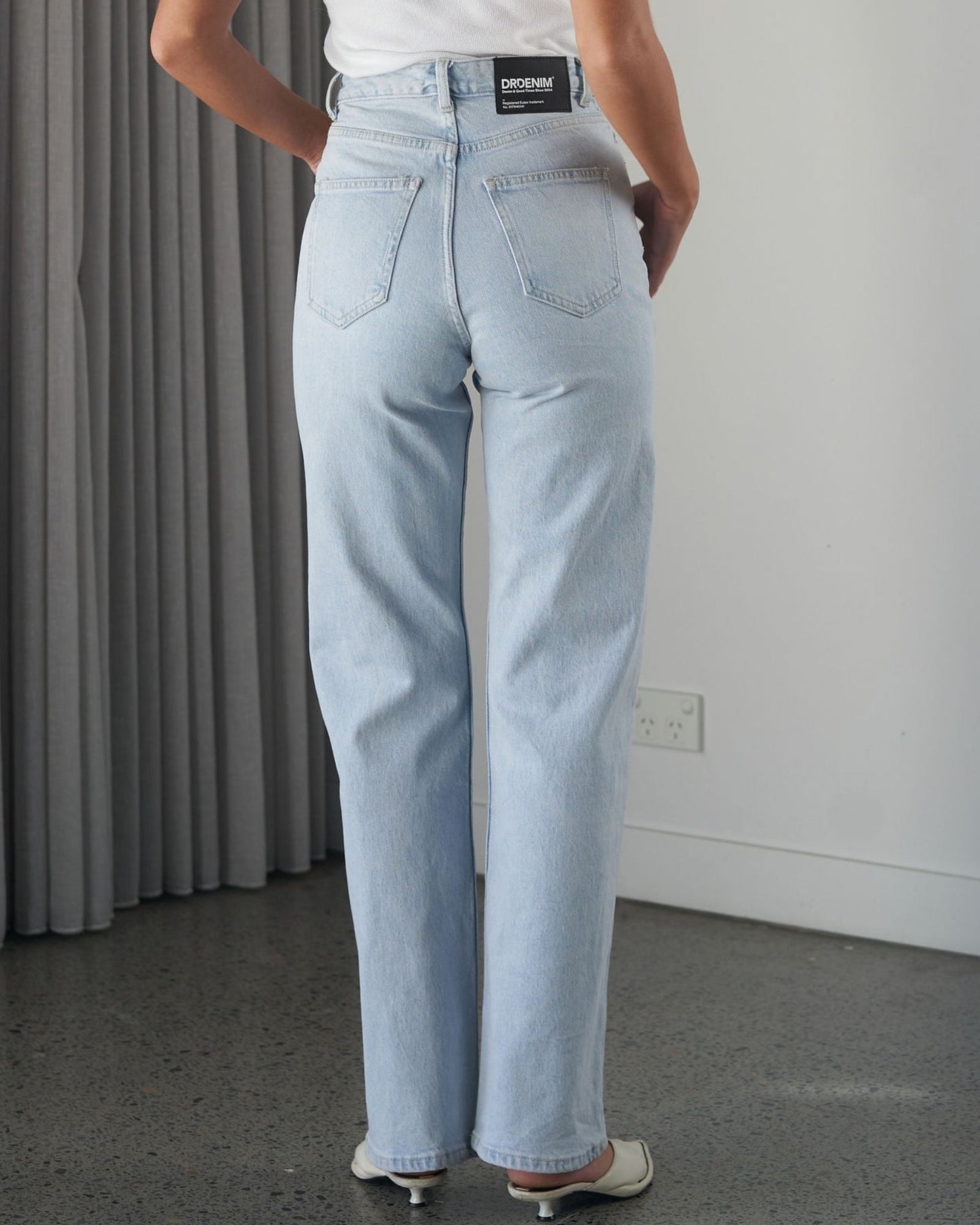 Echo High Straight Jeans - Bay Superlight Used