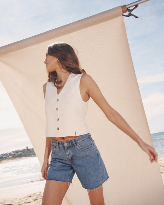 Hill Shorts - Stream Sky Retro Raw Hem