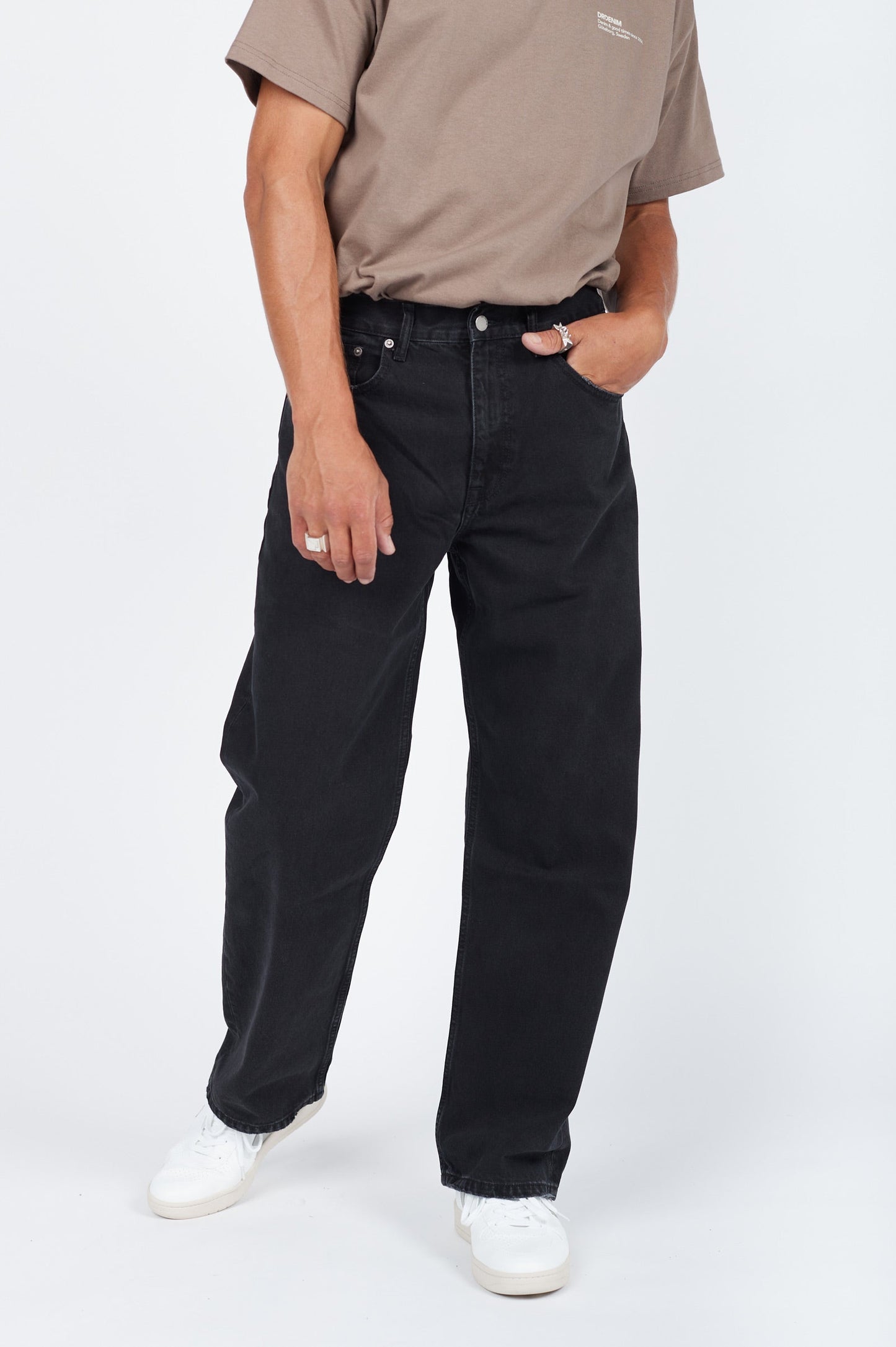 Omar Relaxed Jeans  - Worn Black