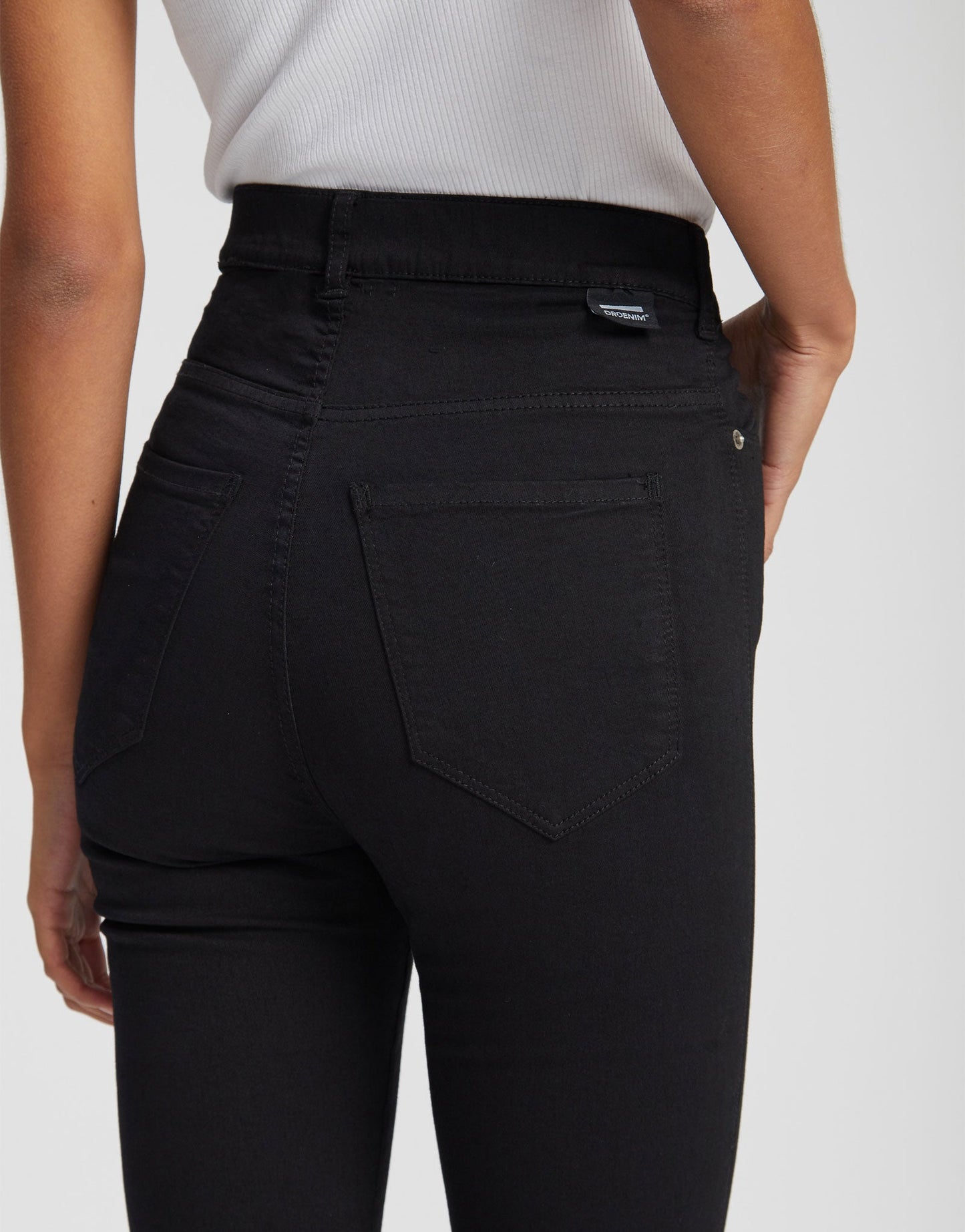 Moxy High Skinny Jeans - Black